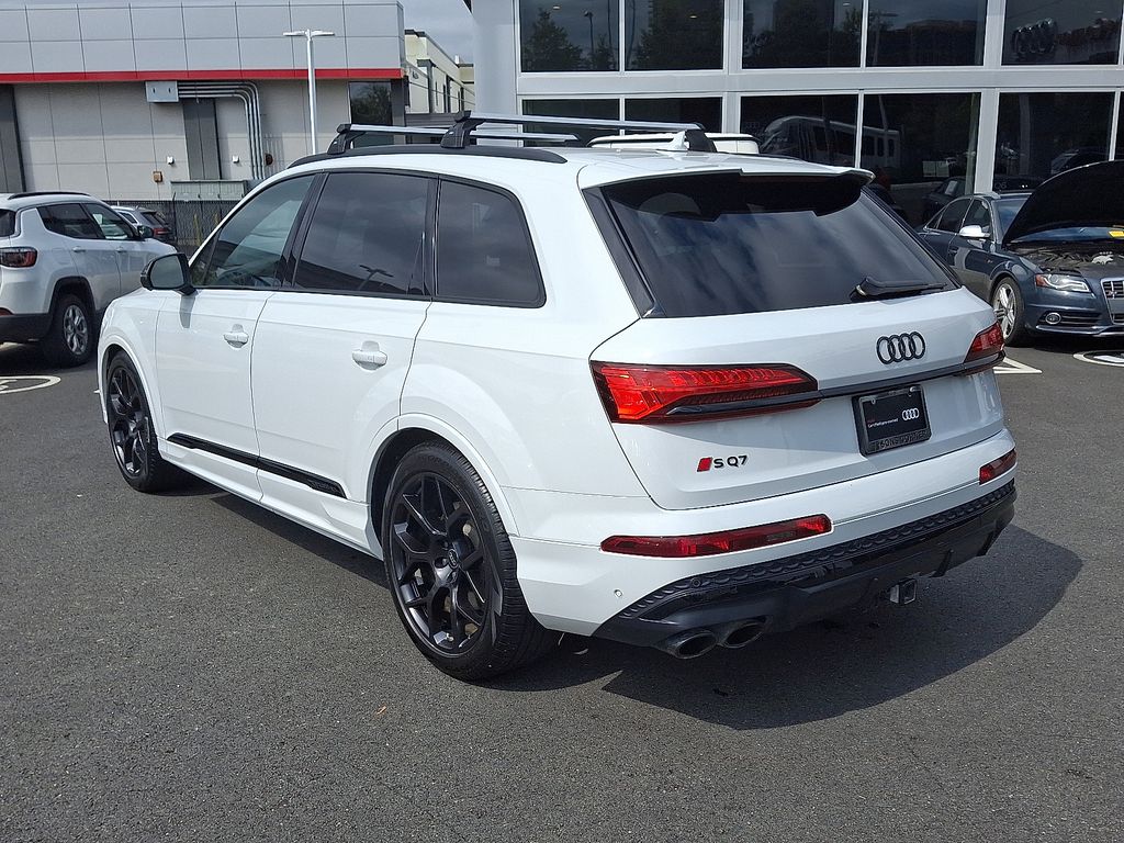 Thumbnail: 2025 Audi SQ7 - 6