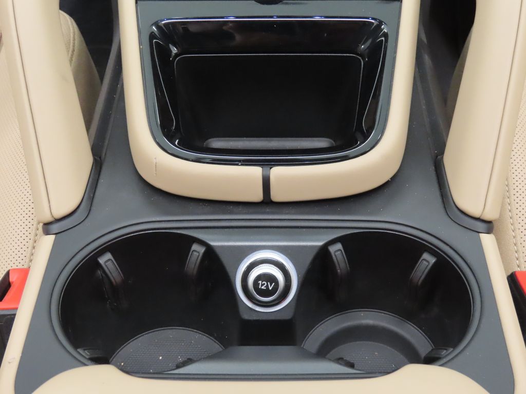 Thumbnail: 2026 Porsche Cayenne - 30