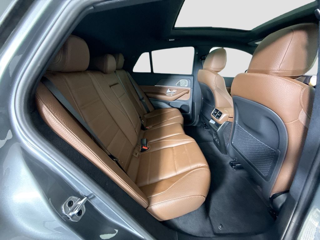 Thumbnail: 2026 Mercedes-Benz GLE - 22