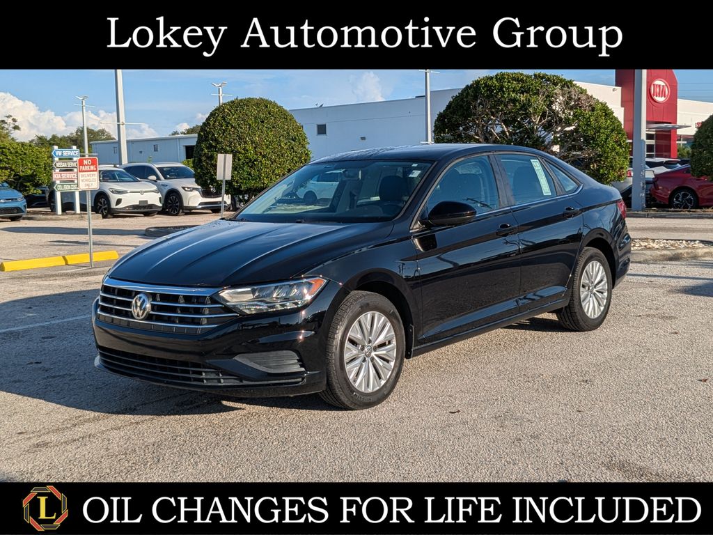 Black Uni 2019 Volkswagen Jetta Sedan Front-Wheel Drive 8-Speed Automatic
