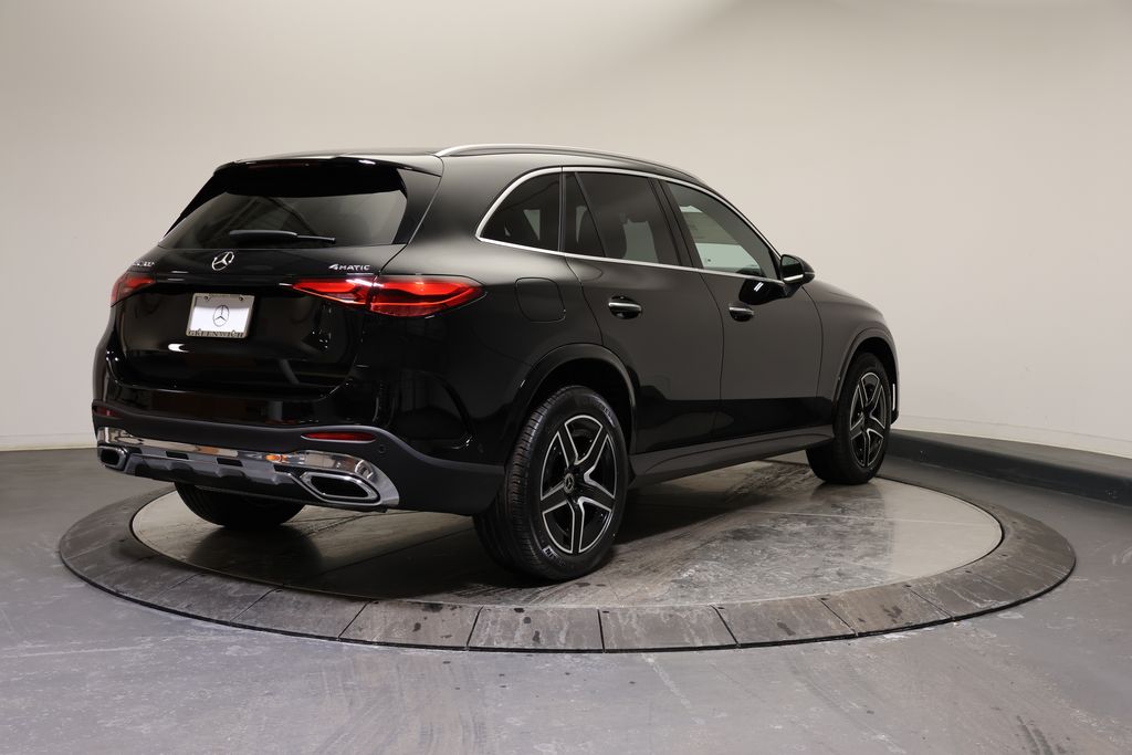 Thumbnail: 2026 Mercedes-Benz GLC - 7