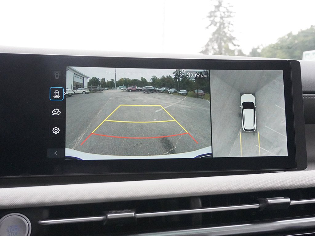 Used 2025 White Hyundai Limited image 58