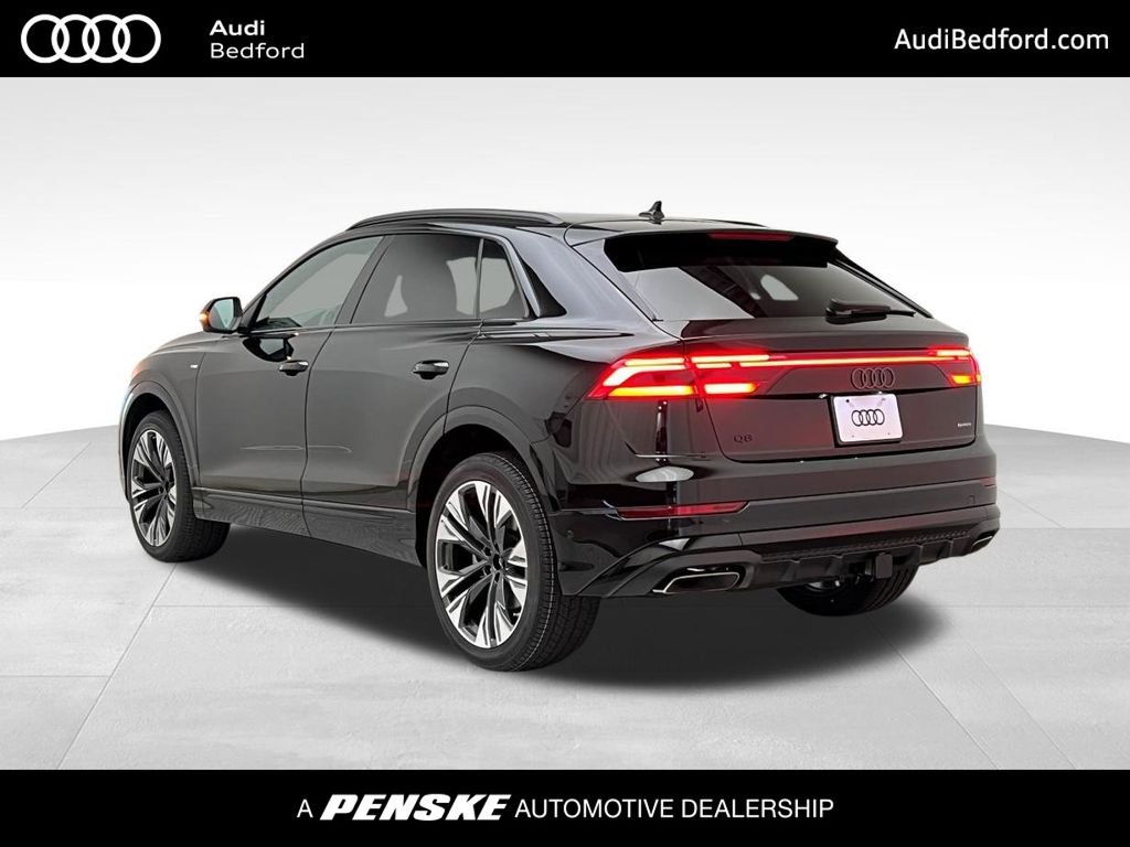 Thumbnail: 2026 Audi Q8 - 4
