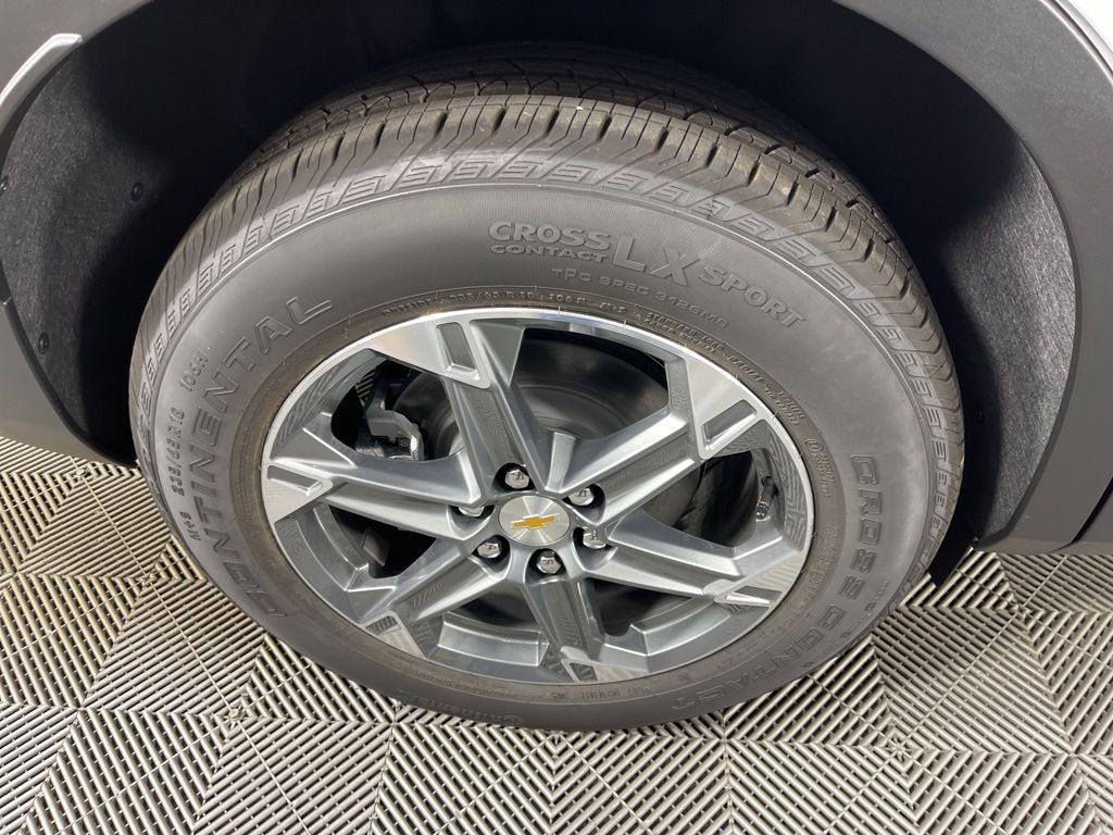 Thumbnail: 2026 Chevrolet Blazer - 16