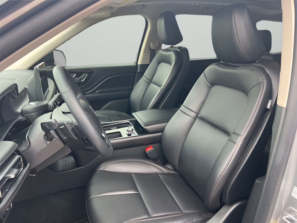 Used Car 2023 Lincoln Aviator  Standard For Sale Under $50,000 In Austin, Texas