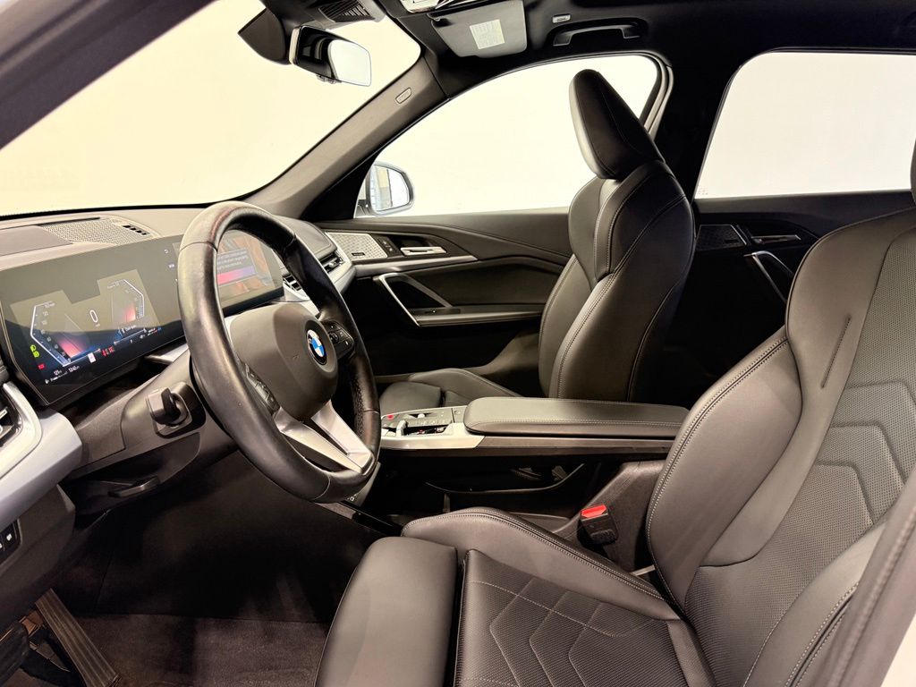 Thumbnail: 2024 BMW X1 - 12