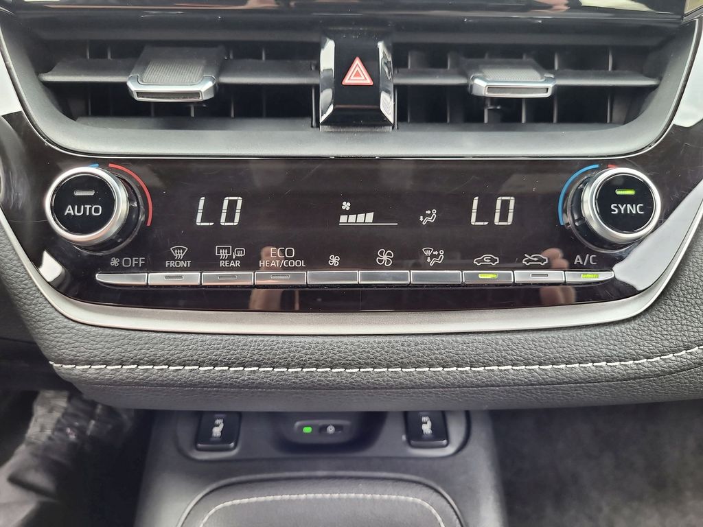 2019 Toyota Corolla XSE 19