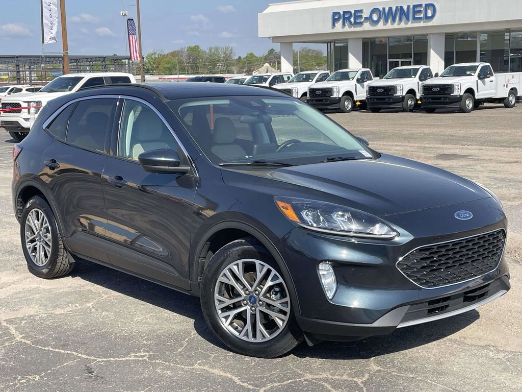 2022 Ford Escape SEL FWD