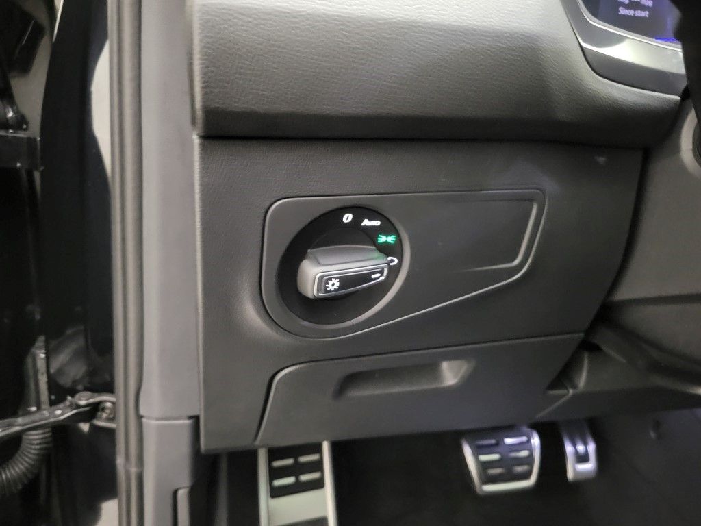 Thumbnail: 2024 Volkswagen Tiguan - 27