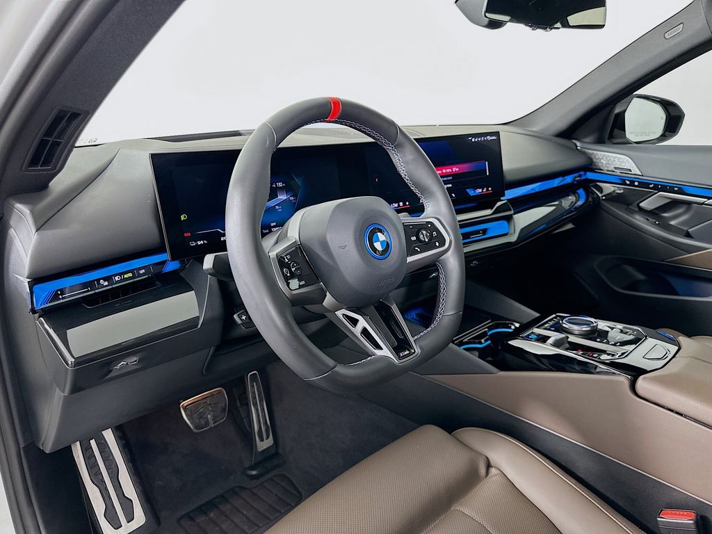 Thumbnail: 2024 BMW i5 - 9