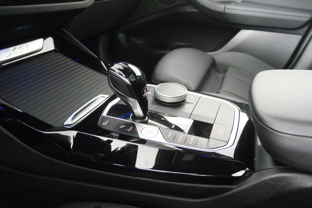 Thumbnail: 2024 BMW X3 - 26