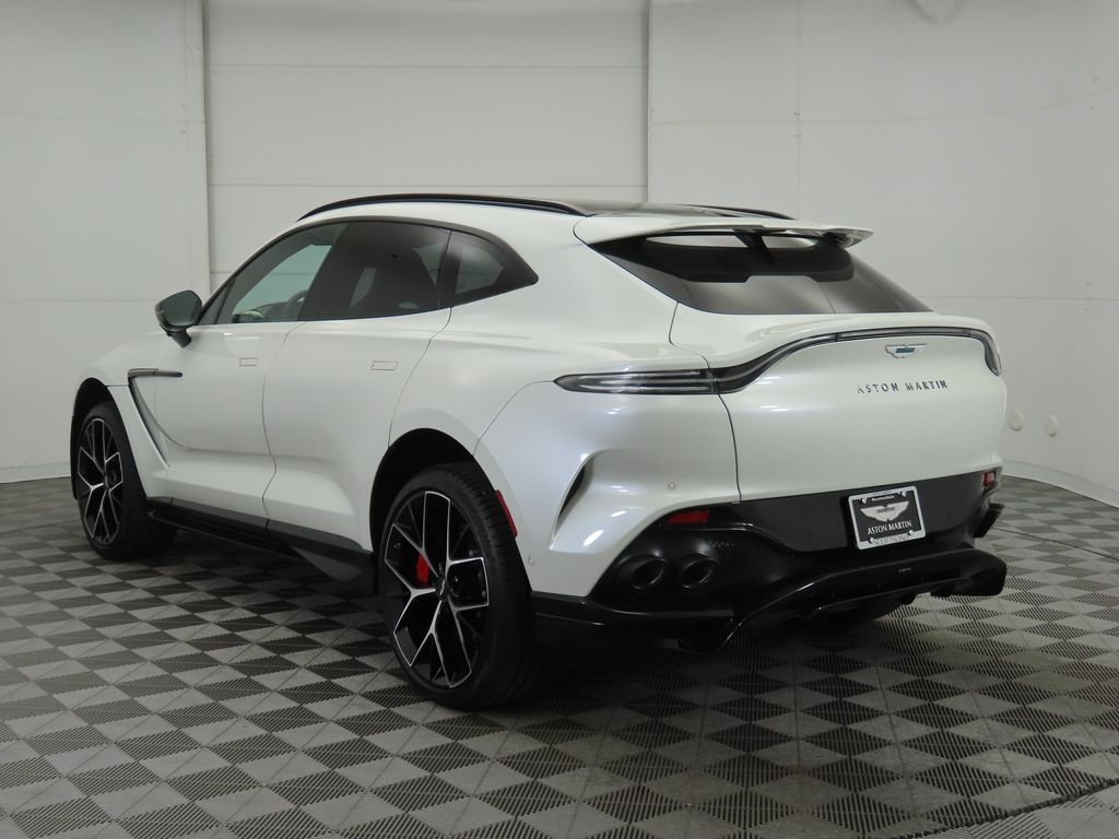 2025 Aston Martin DBX 707 7