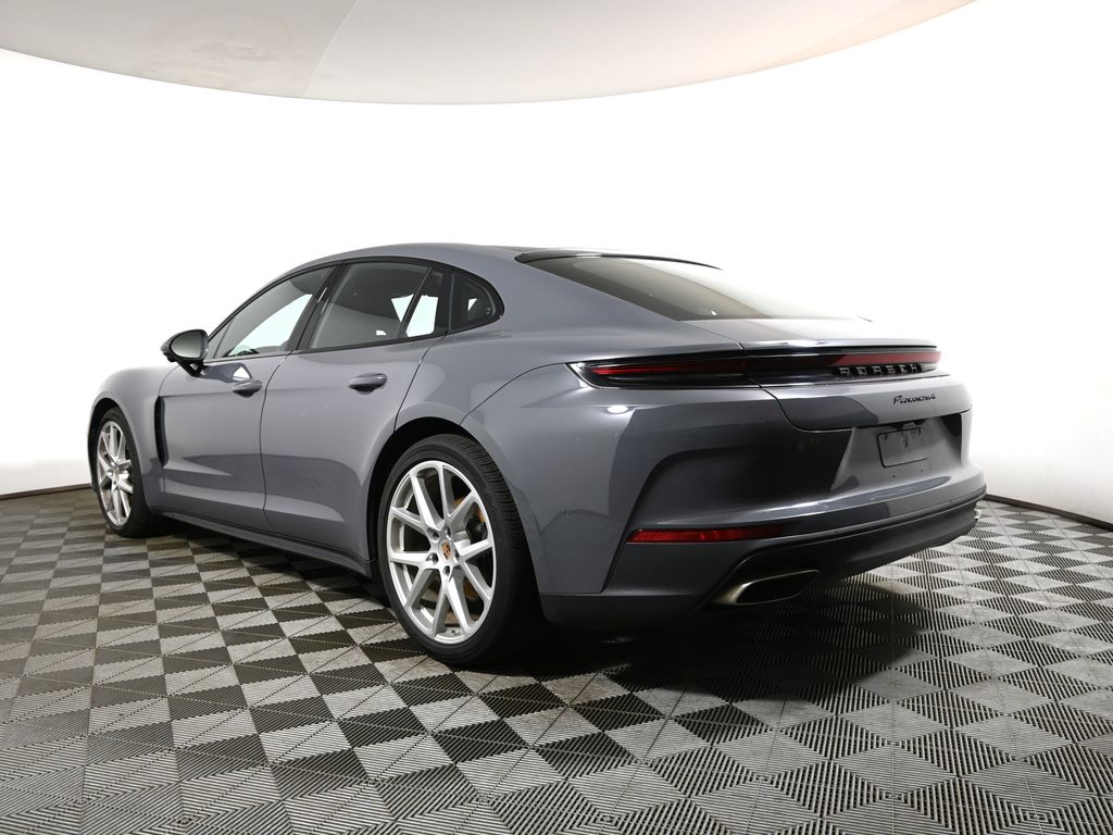 Thumbnail: 2026 Porsche Panamera - 3
