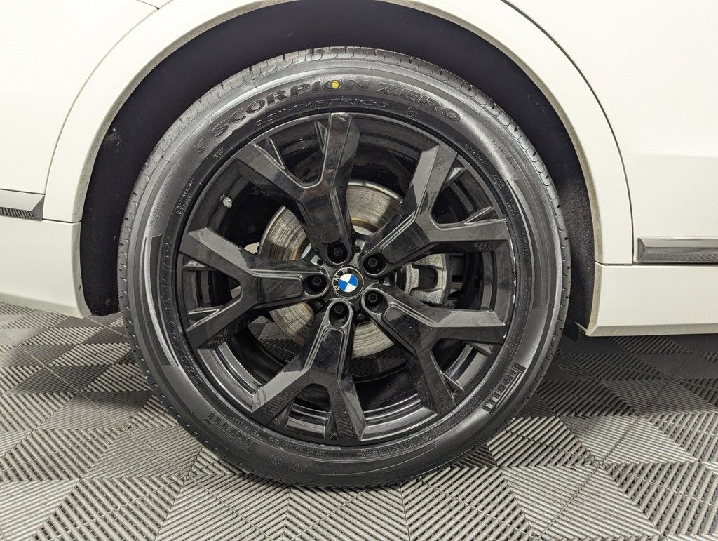 2022 BMW X7 xDrive40i photo