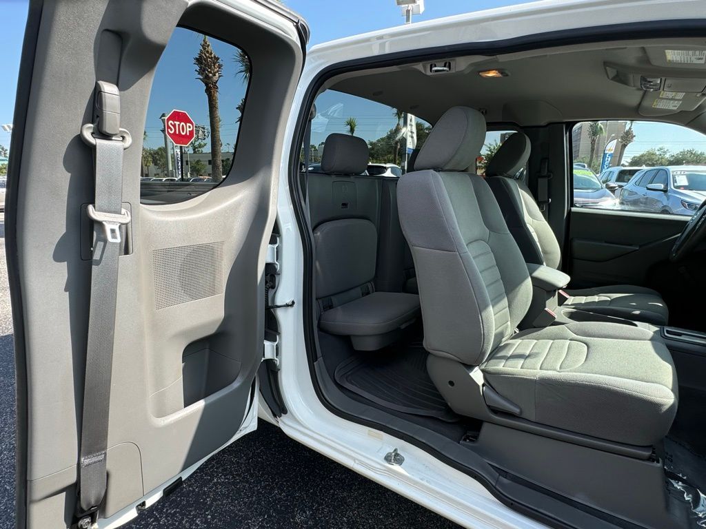 2019 Nissan Frontier S 21