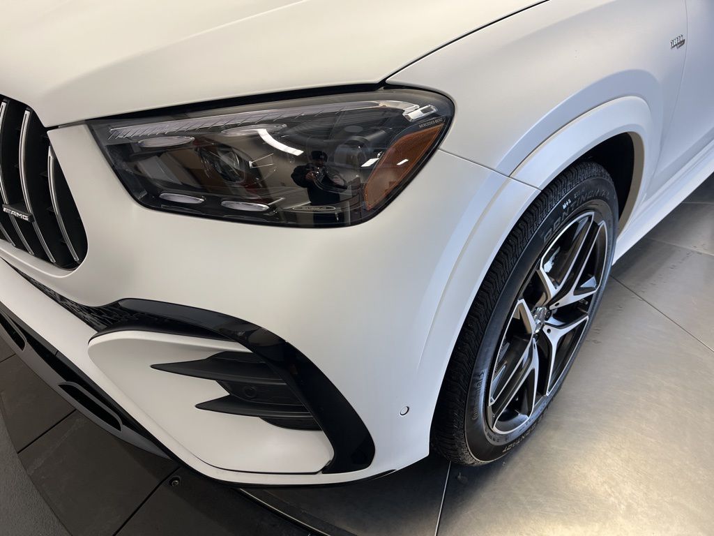 Thumbnail: 2026 Mercedes-Benz GLE - 9