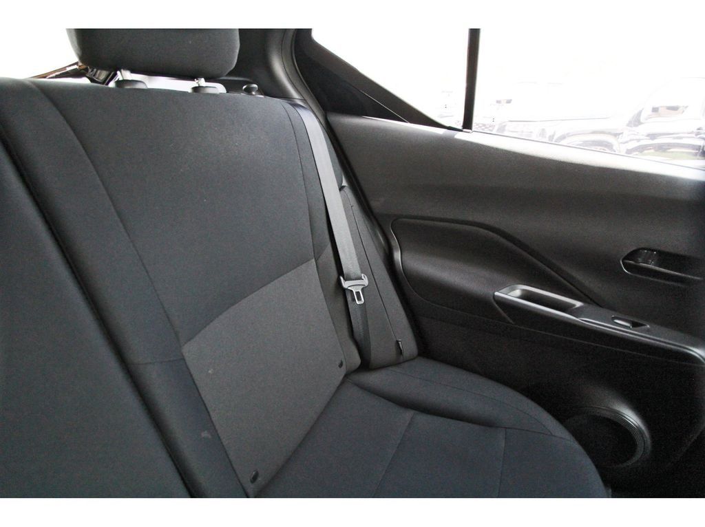 2025 Nissan Kicks Play S - 11