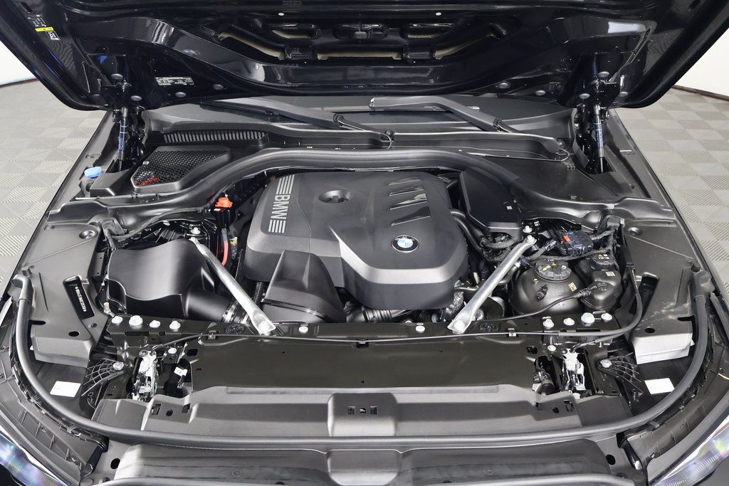 Thumbnail: 2024 BMW 5 Series - 15