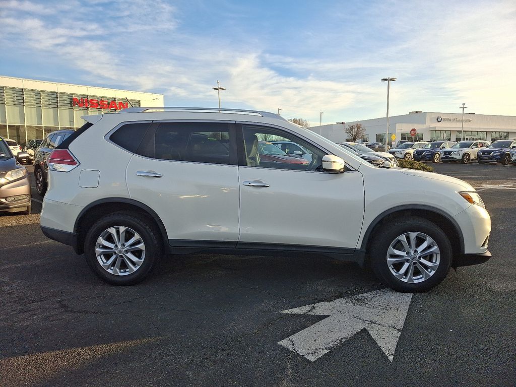 Thumbnail: 2016 Nissan Rogue - 7