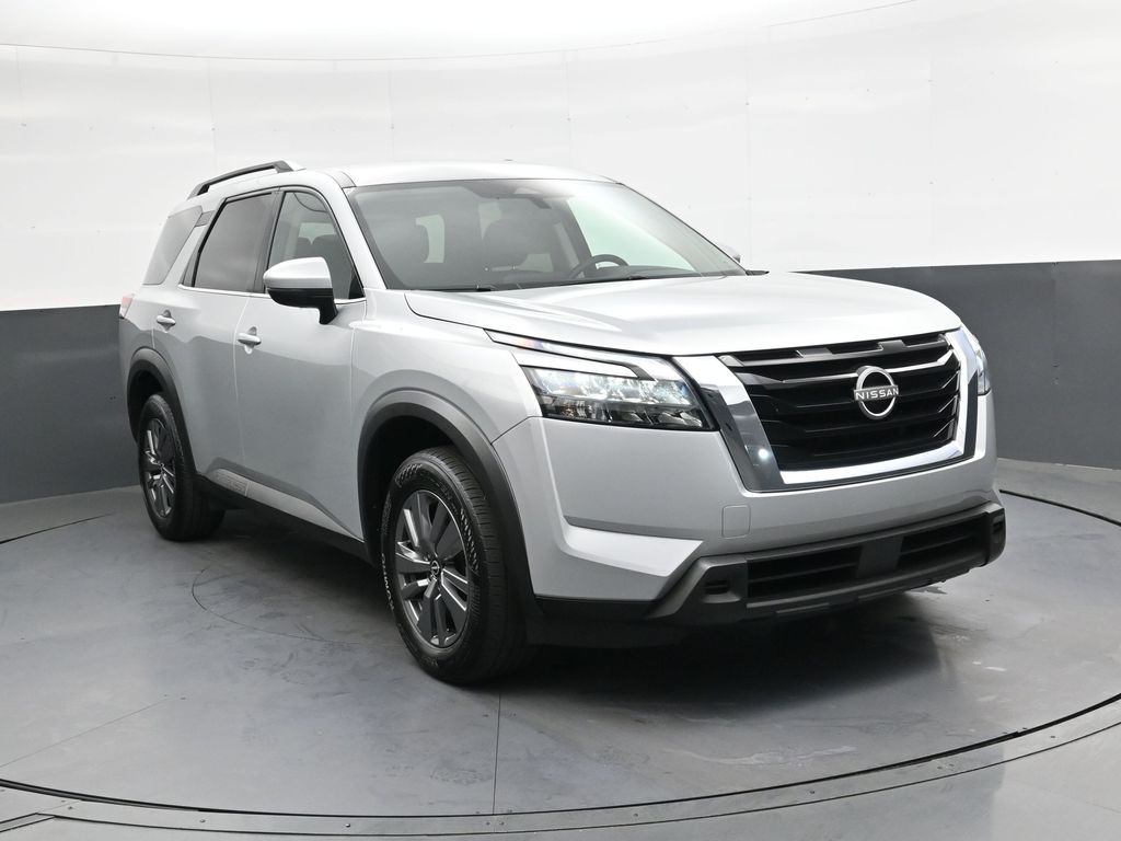 Brilliant Silver Metallic 2025 Nissan Pathfinder SV 4WD SUV / Crossover All-Wheel Drive 9-Speed Automatic
