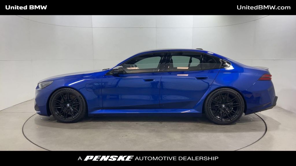 Thumbnail: 2025 BMW M5 - 5