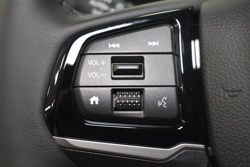 2025 Honda Odyssey Touring 16