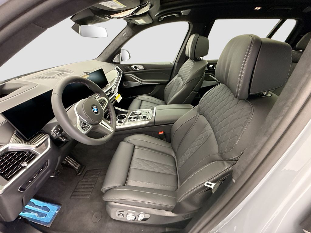 Thumbnail: 2027 BMW X7 - 18