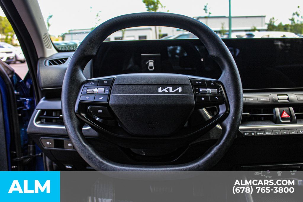 Used 2025 Blue Kia LXS image 24