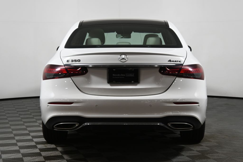 Thumbnail: 2023 Mercedes-Benz E-Class - 9