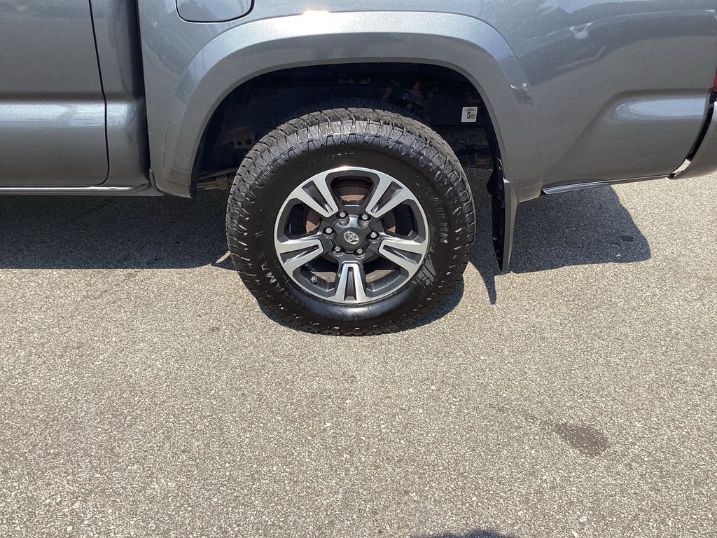 Used 2018 Toyota Tacoma Truck