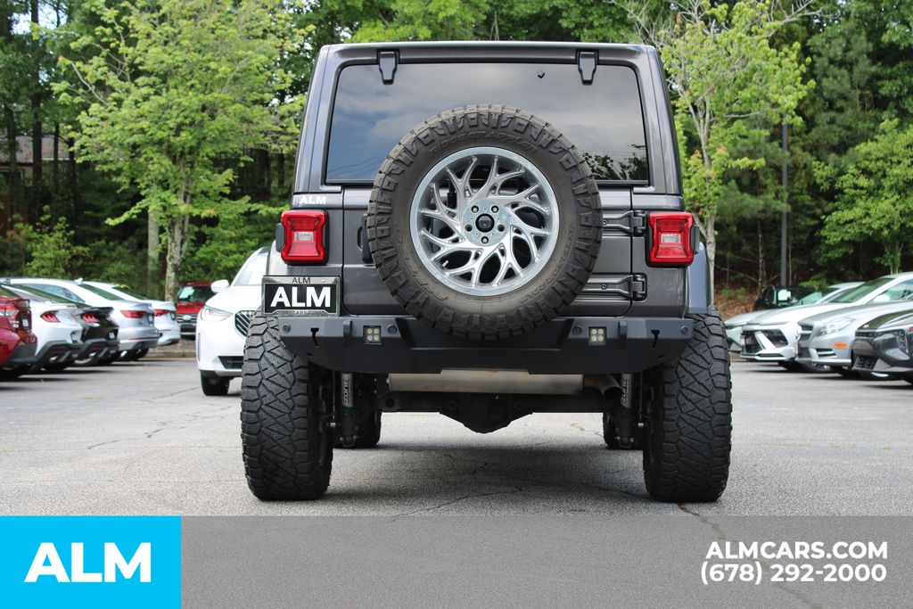 Used 2021 Gray Jeep Unlimited Sahara image 7