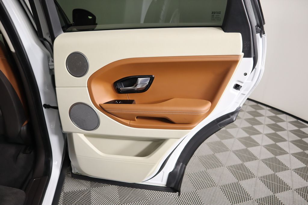2014 Land Rover Range Rover Evoque Prestige 28