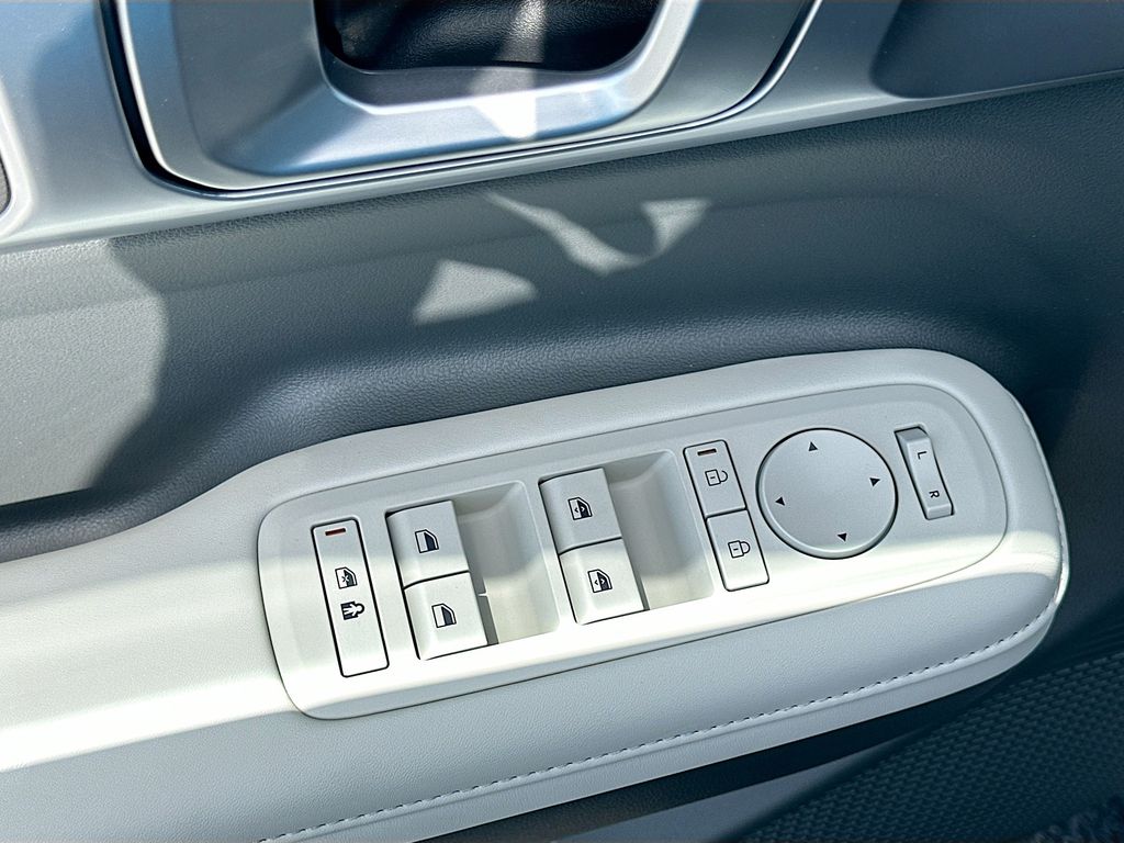 2025 Hyundai Santa Fe SEL 19