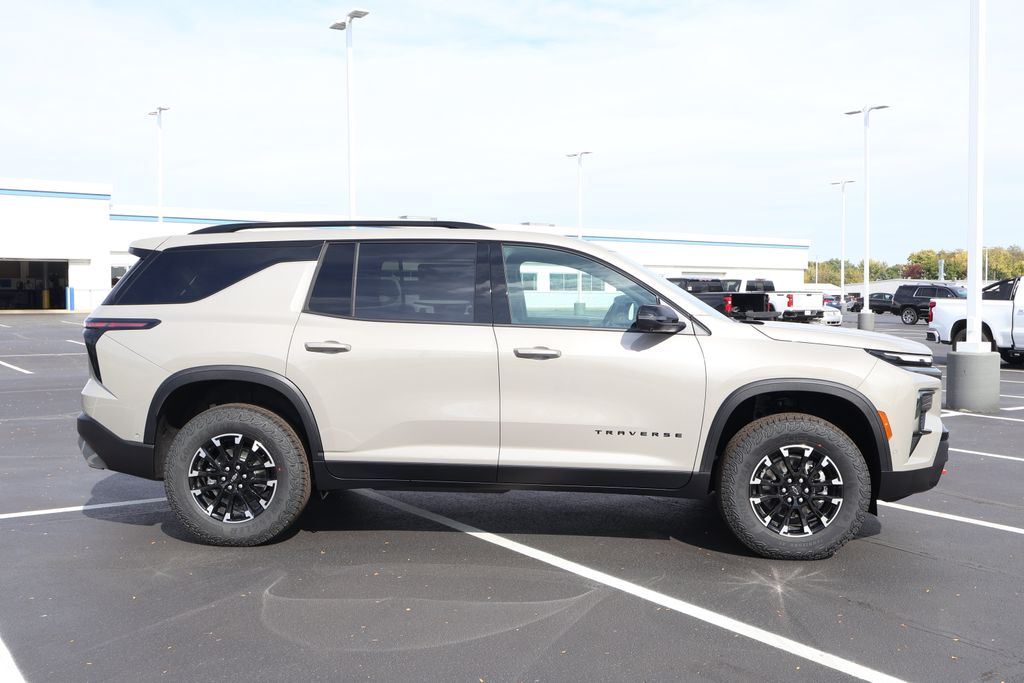 Thumbnail: 2026 Chevrolet Traverse - 9