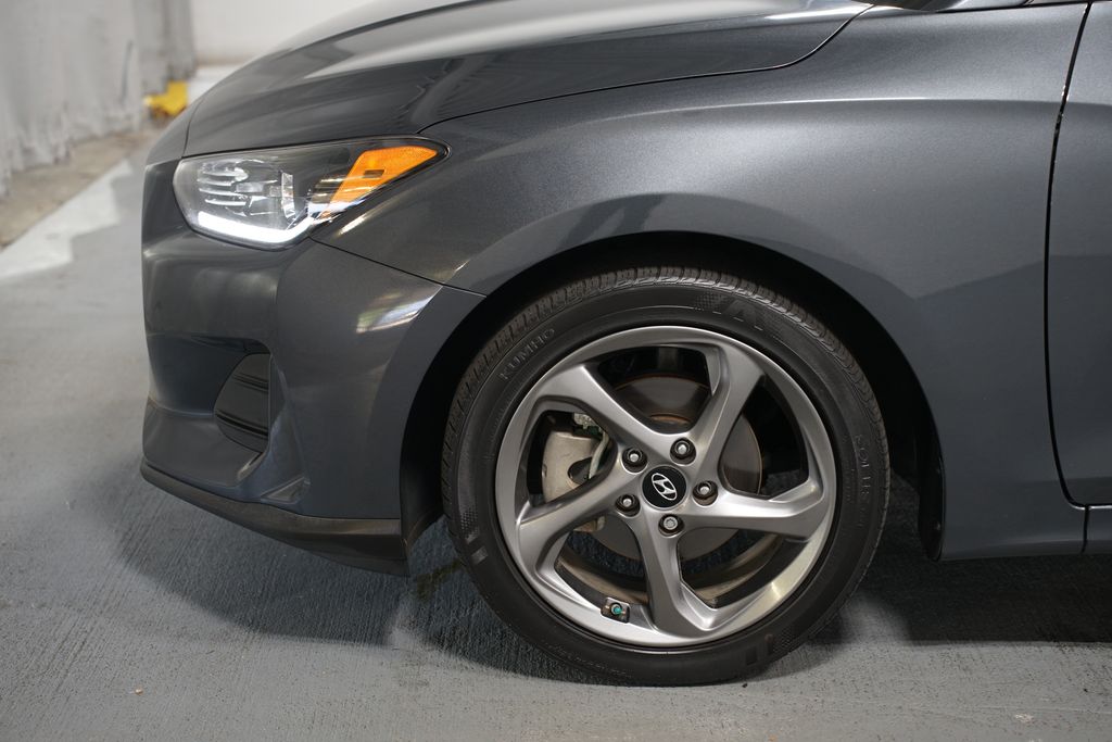 Thumbnail: 2020 Hyundai Veloster - 5