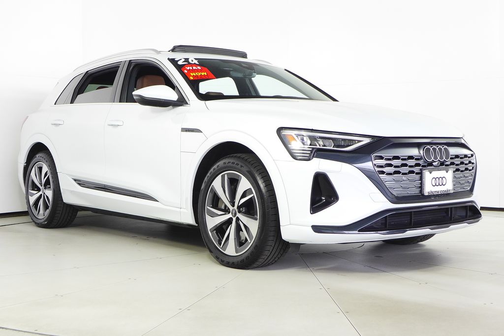 Thumbnail: 2024 Audi Q8 e-tron - 4