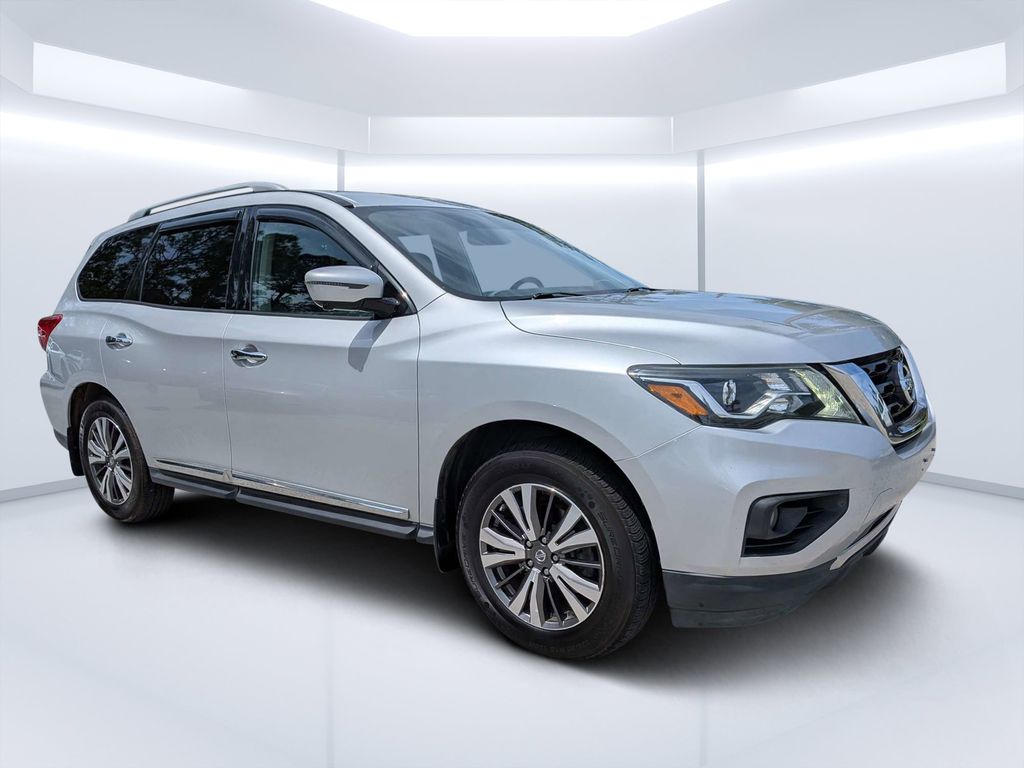 Brilliant Silver Metallic 2017 Nissan Pathfinder Platinum 4WD SUV / Crossover Four-Wheel Drive Continuously Variable Transmission