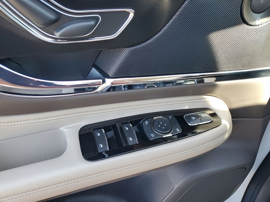 Used Car 2020 Lincoln Corsair  Reserve For Sale Under $30,000 In Austin, Texas