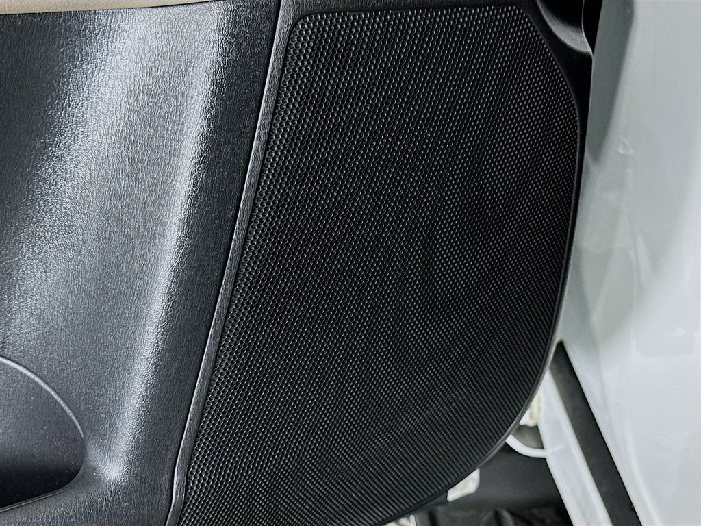 2023 Nissan Armada SL 18