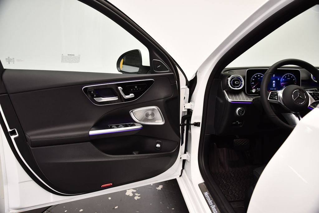 Thumbnail: 2025 Mercedes-Benz C-Class - 31