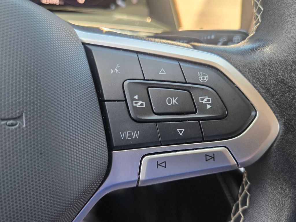 2024 Volkswagen Atlas - $25,700