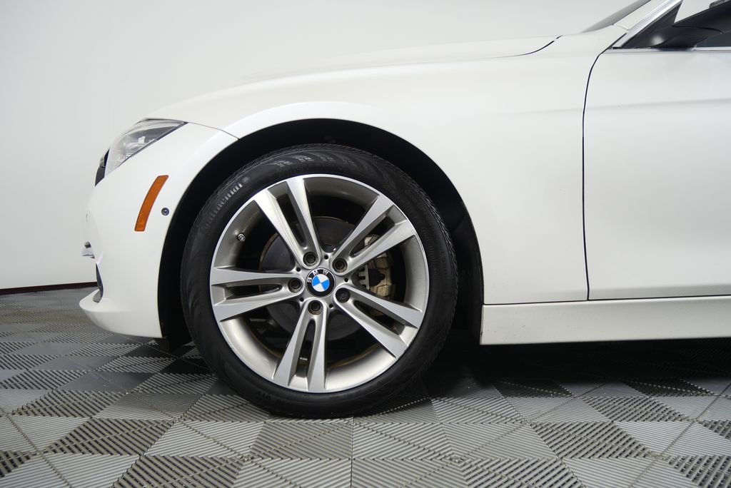 Thumbnail: 2016 BMW 3 Series - 7