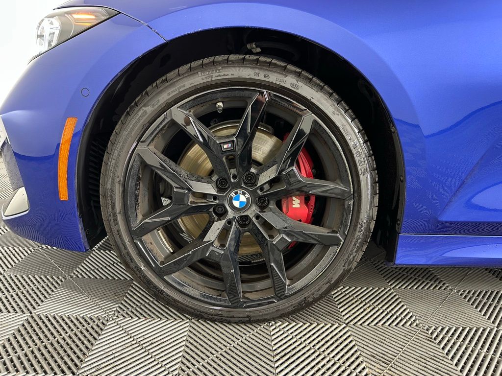 Thumbnail: 2025 BMW 3 Series - 9