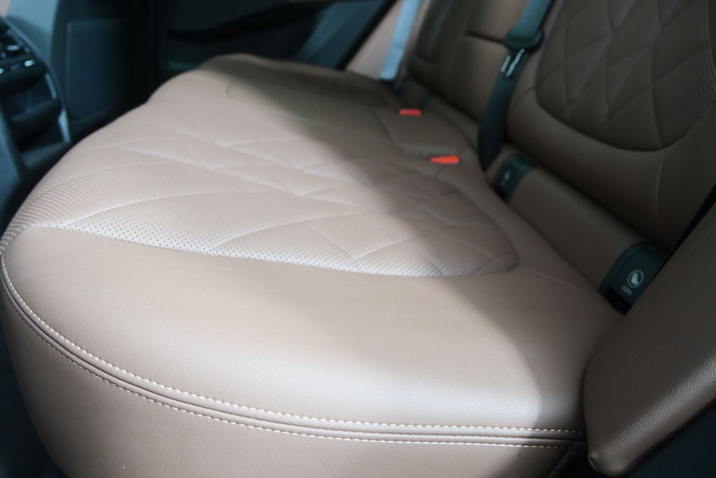 Thumbnail: 2025 BMW X5 - 14