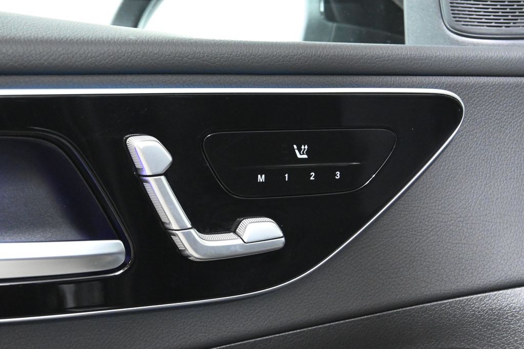 Thumbnail: 2025 Mercedes-Benz C-Class - 29