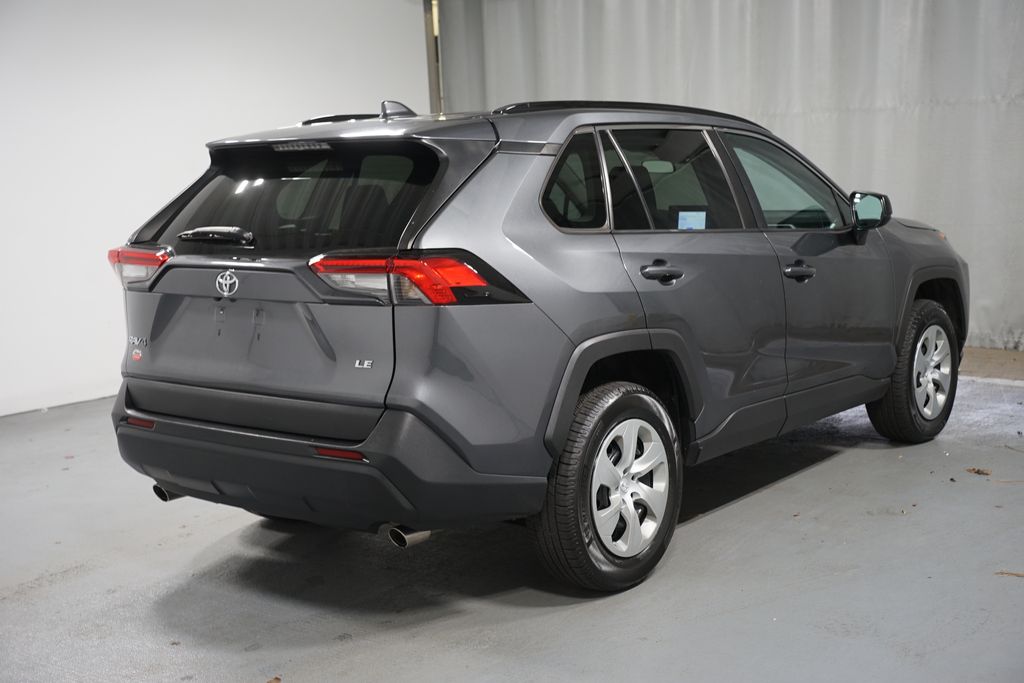 Thumbnail: 2021 Toyota RAV4 - 8