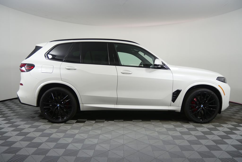 Thumbnail: 2026 BMW X5 - 16