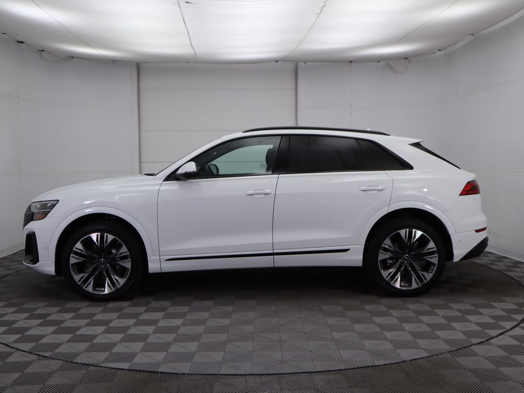 2025 Audi Q8  8