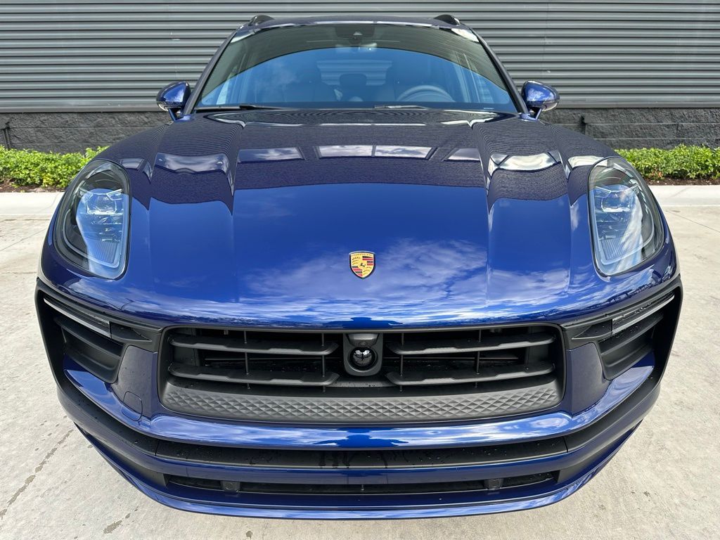 2025 Porsche Macan  7