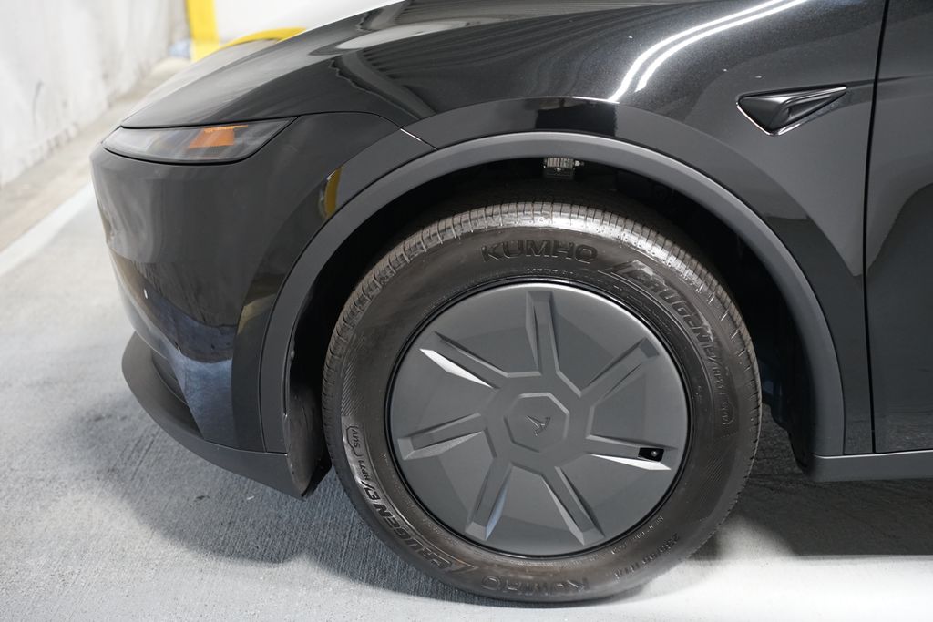 Thumbnail: 2026 Tesla Model Y - 5